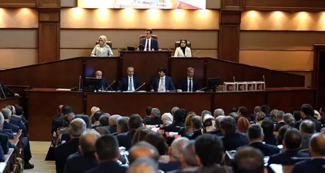 İBB Meclisi'nde gergin anlar! AK Partili Gürsu, İBB yönetimini topa tuttu