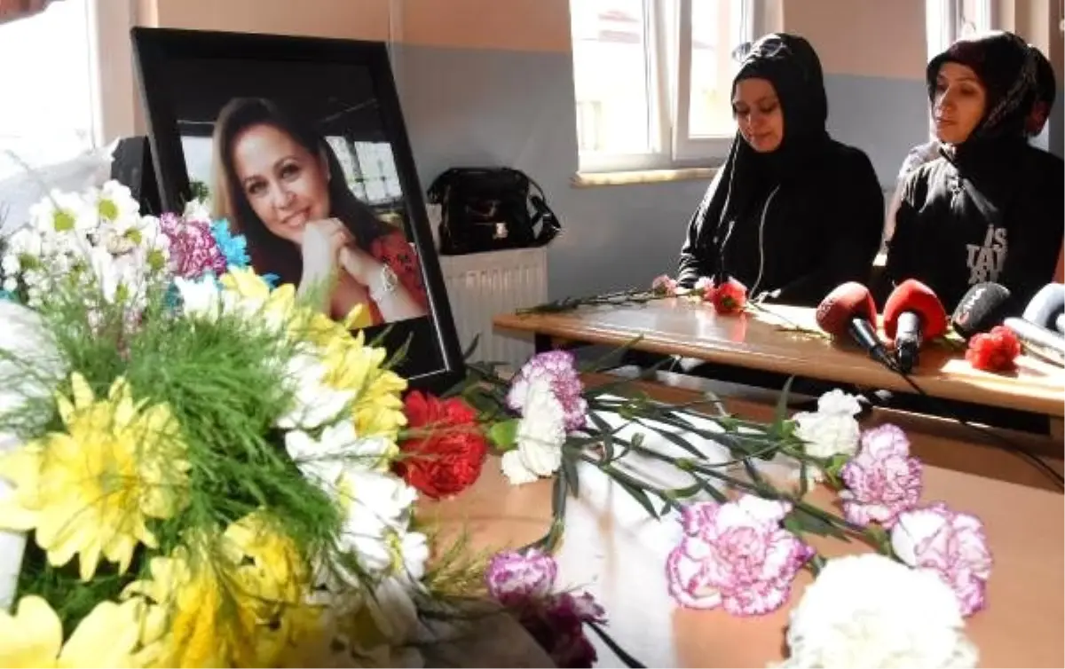 Kazada ölen burcu öğretmen, sınıfında çiçeklerle anıldı