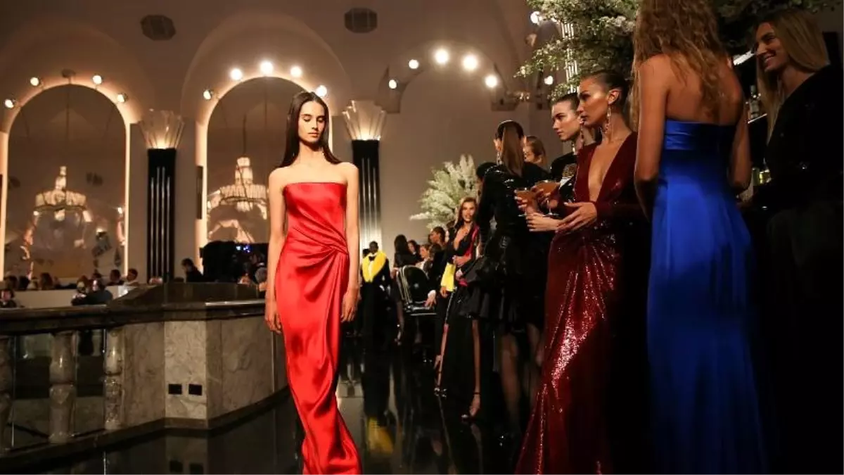 New York Moda Hafta'sında Prenses Diana anısına sürdürülebilir kıyafet koleksiyonu