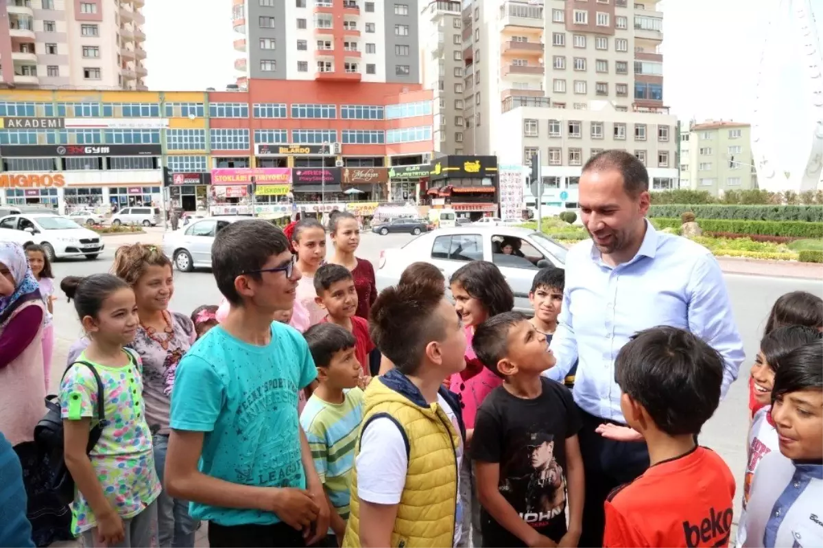 Niğde Belediye Başkanı Özdemir İlköğretim Haftasını kutladı