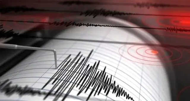 Van beşik gibi sallanıyor! Art arda 4 deprem oldu Van beşik gibi sallanıyor! Art arda 4 deprem oldu