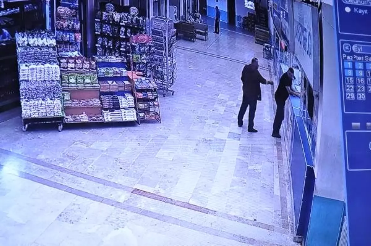 Taksicilerin sıra kavgası: 1 yaralı