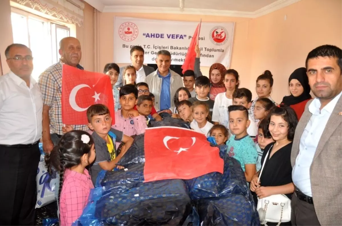 Tasgad Tan Sehit Ve Gazi Cocuklarina Yardim Destegi Bitlis