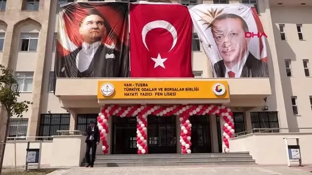 Van cumhurbaşkanı erdoğan, telekonferansla van'daki lisenin açılışını yaptı