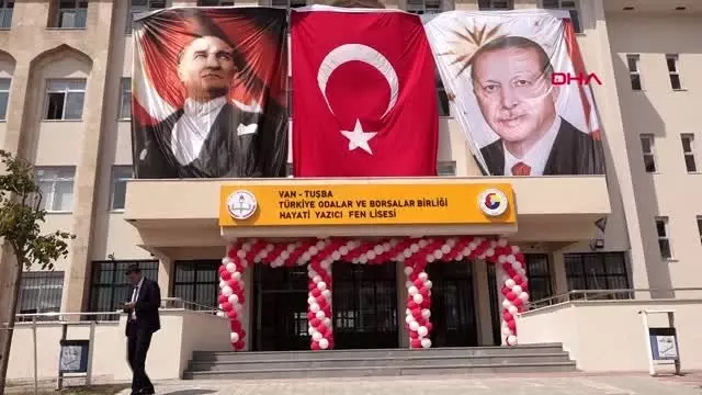 Van cumhurbaşkanı erdoğan, telekonferansla van'daki lisenin açılışını yaptı