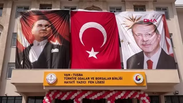 Van cumhurbaşkanı erdoğan, telekonferansla van'daki lisenin açılışını yaptı