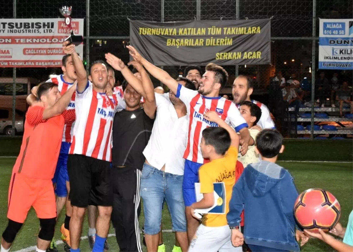 Aliağa'da 9 Eylül kupasının sahibi Karakuzu oldu