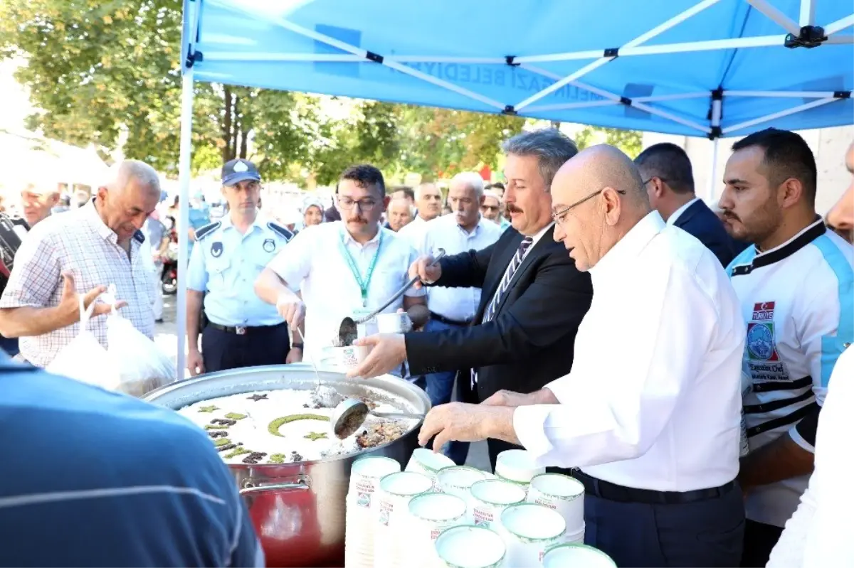Aşureler Başkan Palancıoğlu'ndan