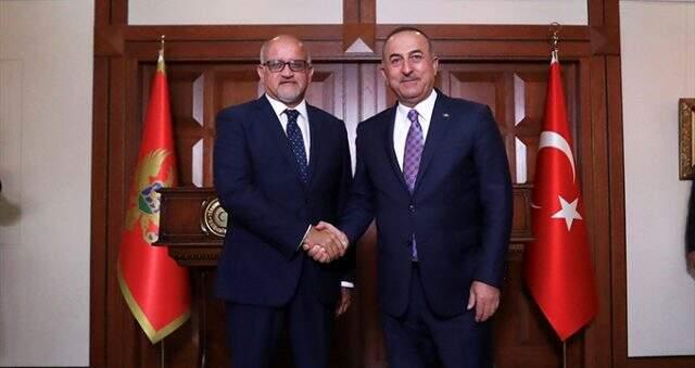 Bakan Çavuşoğlu'ndan ABD'ye 'güvenli bölge' çıkışı