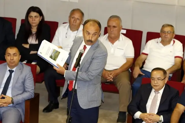 Başkan Böcek'ten borç açıklaması Başkan Böcek'ten borç açıklaması
