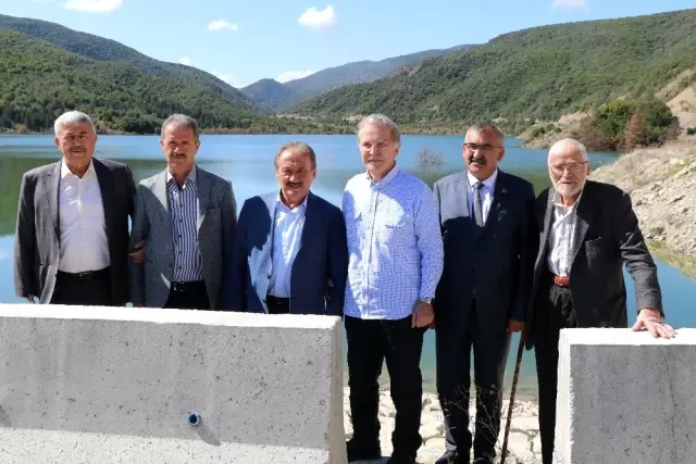 Cumhurbaşkanlığı YİK Üyesi Şahin Ovacık'ta asfalt çalışmalarını inceledi Cumhurbaşkanlığı YİK Üyesi Şahin Ovacık'ta asfalt çalışmalarını inceledi