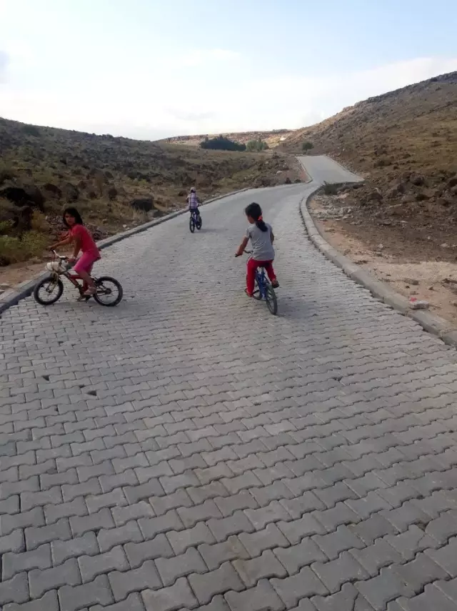 Develi'de on kırsal mahallenin parke ve asfaltlama çalışmaları tamamlandı Develi'de on kırsal mahallenin parke ve asfaltlama çalışmaları tamamlandı