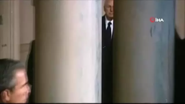 Eski CIA ajanı Kongre'ye aday olduKongre'ye aday olan eski CIA ajanından filmleri aratmayan...