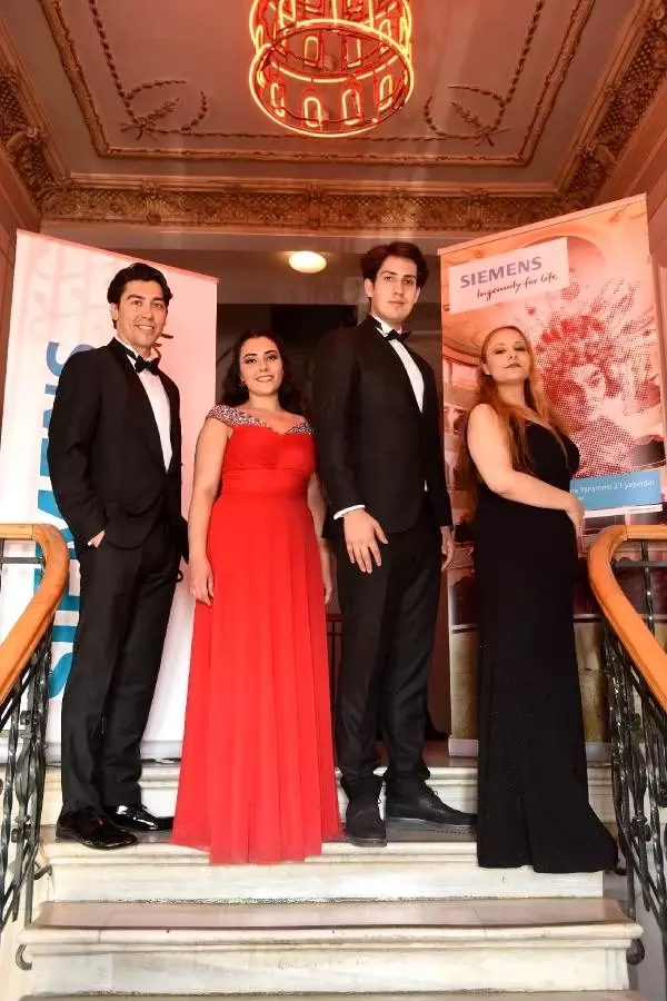 Genç opera sanatçıları dünya sahnelerine çıkacak Genç opera sanatçıları dünya sahnelerine çıkacak