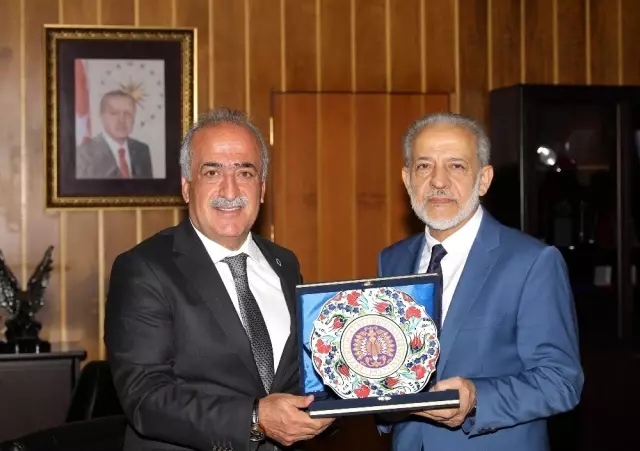 Harran Üniversitesinden Atatürk Üniversitesi'nin çalışmalarına yakın İlgi Harran Üniversitesinden Atatürk Üniversitesi'nin çalışmalarına yakın İlgi