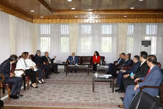 Harran Üniversitesinden Atatürk Üniversitesi'nin çalışmalarına yakın İlgi Harran Üniversitesinden Atatürk Üniversitesi'nin çalışmalarına yakın İlgi