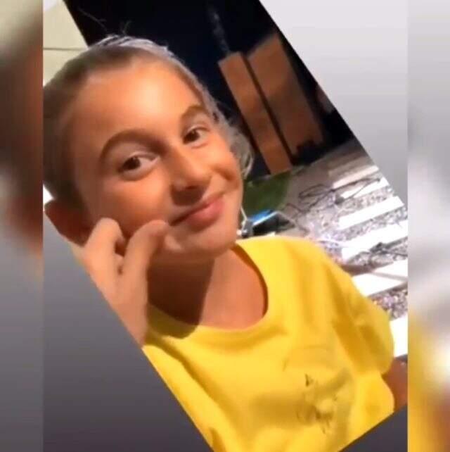İrem Sak'ın 'Çok sevdim yalan oldu' şarkısına çektiği ikinci klip sosyal medyaya damga vurdu