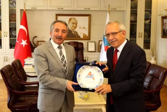 Milli Eğitim Bakanlığı Özel Eğitim ve Rehberlik Genel Müdürü Bilgili'den Rektör Karabulut'a ziyaret Milli Eğitim Bakanlığı Özel Eğitim ve Rehberlik Genel Müdürü Bilgili'den Rektör Karabulut'a ziyaret