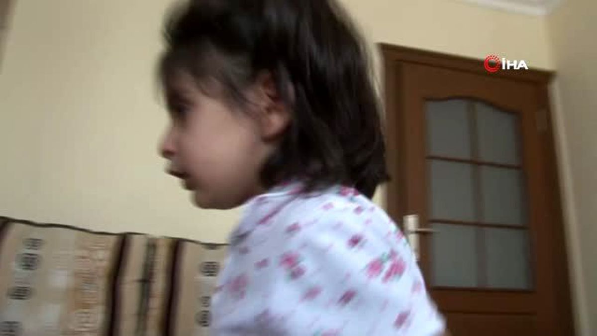 Minik Aysima büyüdükçe ölüme yaklaşıyor