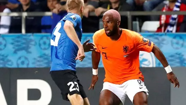 Ryan Babel'den yaylım ateşi