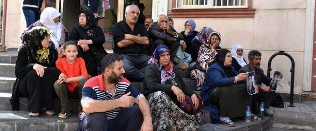 Türkiye Barolar Birliği'nden Diyarbakır'daki eyleme destek: Annelerden korkun