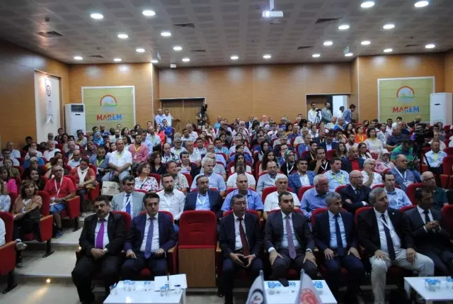 Türkiye'nin Çiçek Bahçesi Isparta'da 'Parfüm Bitkileri Çalıştayı' Türkiye'nin Çiçek Bahçesi Isparta'da 'Parfüm Bitkileri Çalıştayı'