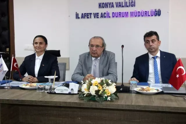 Yıldız Tosun: 'AFAD, afetler olmadan önlem alma anlayışını geliştirmek için çalışıyor' Yıldız Tosun: 'AFAD, afetler olmadan önlem alma anlayışını geliştirmek için çalışıyor'