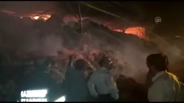 10 bin büyükbaş hayvanın bulunduğu çiftlikte yangın (2)