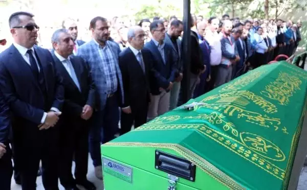 Atletizm federasyonu başkanı fatih çintimar'ın baba acısı Atletizm federasyonu başkanı fatih çintimar'ın baba acısı
