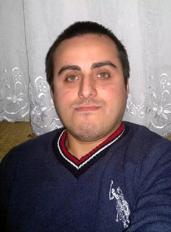 Başına poşet geçirilmiş halde ölü bulundu