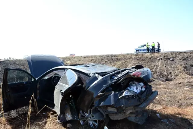 Başkan Vahap Seçer'in koruma aracı kaza yaptı: 3 yaralı