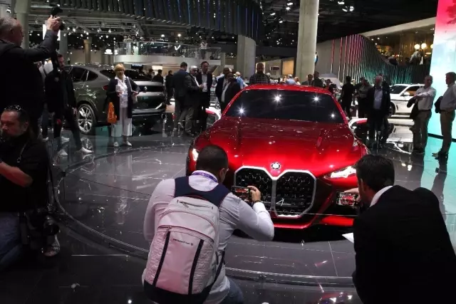 Dünyanın en büyük Otomobil Fuarı IAA Frankfurt'ta açıldı Dünyanın en büyük Otomobil Fuarı IAA Frankfurt'ta açıldı