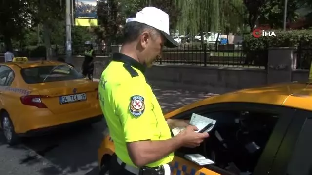 Esenyurt'ta taksicilere şok uygulama Esenyurt'ta taksicilere şok uygulama