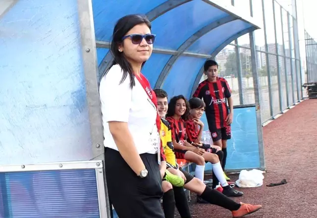 Futbolcuların Rabia Ablası