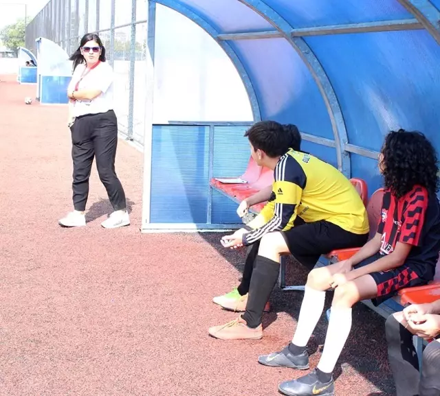 Futbolcuların Rabia Ablası Futbolcuların Rabia Ablası