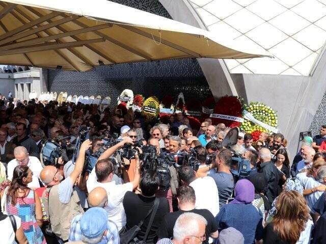 Hayatını kaybeden Yeşilçam'ın usta oyuncusu Süleyman Turan'a son veda