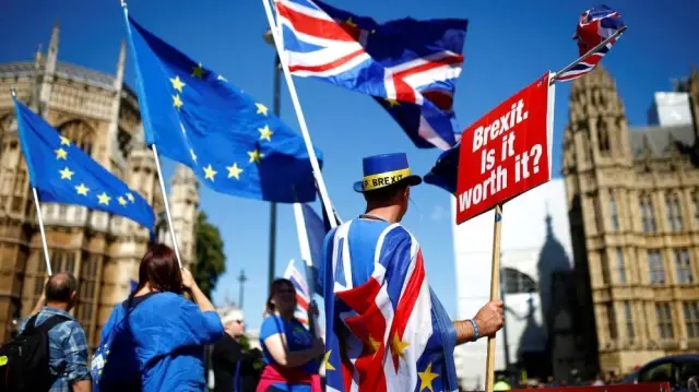 İngiliz hükümeti anlaşmasız Brexit senaryosunu 20 maddede açıkladı