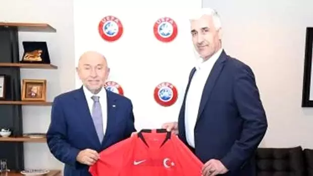 Iraklı Bakan Taleb, TFF Başkanı Özdemir'i ziyaret etti