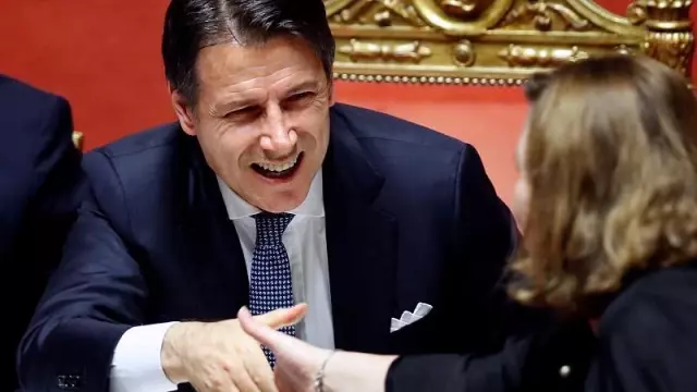 İtalya'da Conte liderliğinde kurulan yeni hükümet parlamentodan güvenoyu aldı İtalya'da Conte liderliğinde kurulan yeni hükümet parlamentodan güvenoyu aldı