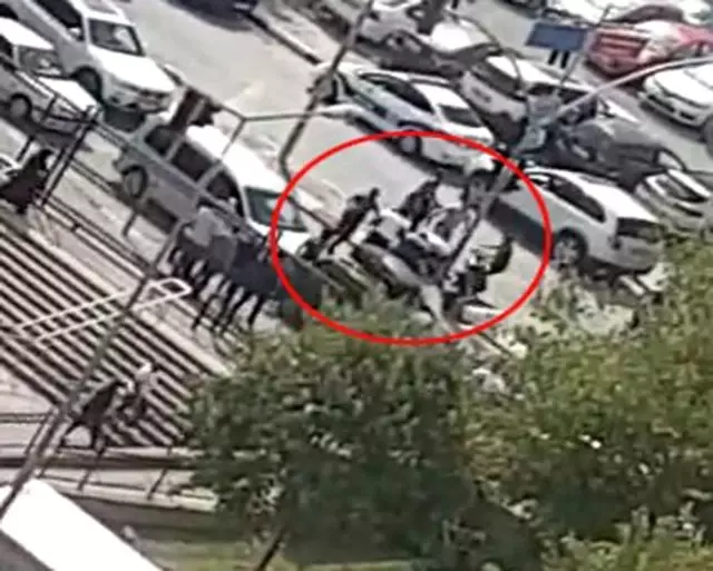 Kartal Anadolu Adliyesi'ndeki silahlı saldırının görüntüleri ortaya çıktı! Büyük panik kamerada