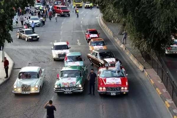 Klasik otomobillerden 'gastroantep' için şehir turu