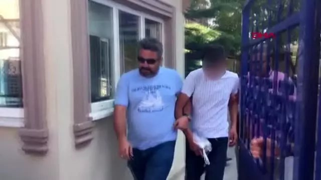 Konya 17 yaşındaki öğrenci, 'yan bakma' nedeniyle aynı yaştaki öğrenciyi bıçakladı Konya 17 yaşındaki öğrenci, 'yan bakma' nedeniyle aynı yaştaki öğrenciyi bıçakladı