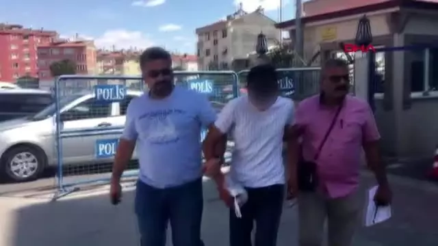 Konya 17 yaşındaki öğrenci, 'yan bakma' nedeniyle aynı yaştaki öğrenciyi bıçakladı Konya 17 yaşındaki öğrenci, 'yan bakma' nedeniyle aynı yaştaki öğrenciyi bıçakladı