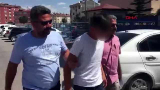 Konya 17 yaşındaki öğrenci, 'yan bakma' nedeniyle aynı yaştaki öğrenciyi bıçakladı Konya 17 yaşındaki öğrenci, 'yan bakma' nedeniyle aynı yaştaki öğrenciyi bıçakladı