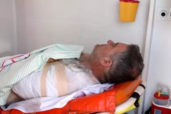 Mersin büyükşehir belediye başkanı'nın danışmanı kaza yaptı: 3 yaralı (2)