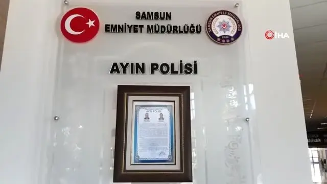 Samsun'daki aile katliamını önleyen polisler 'ayın polisi' seçildi Samsun'daki aile katliamını önleyen polisler 'ayın polisi' seçildi
