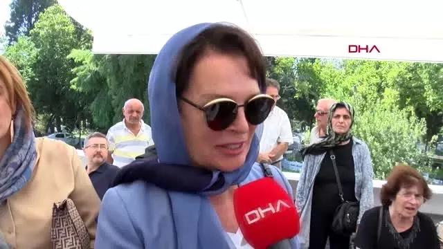 Sanatçılardan Diyarbakır'da nöbet tutan annelere destek. ile ilgili görsel sonucu