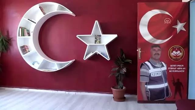 Şehit babası için kütüphane oluşturdu