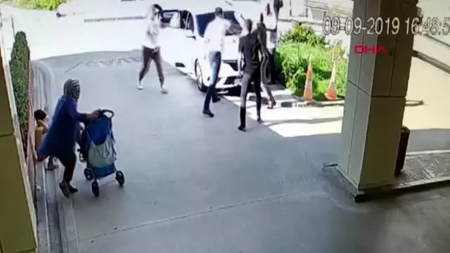 Sendika başkanına saldırı anı kameraya yansıdı Sendika başkanına saldırı anı kameraya yansıdı