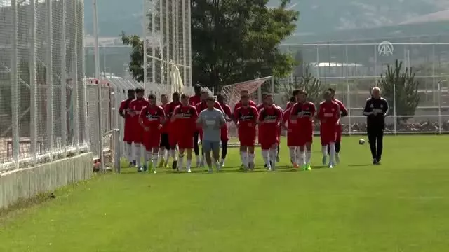 Sivasspor, Medipol Başakşehir maçına odaklandı - SİVAS Sivasspor, Medipol Başakşehir maçına odaklandı - SİVAS